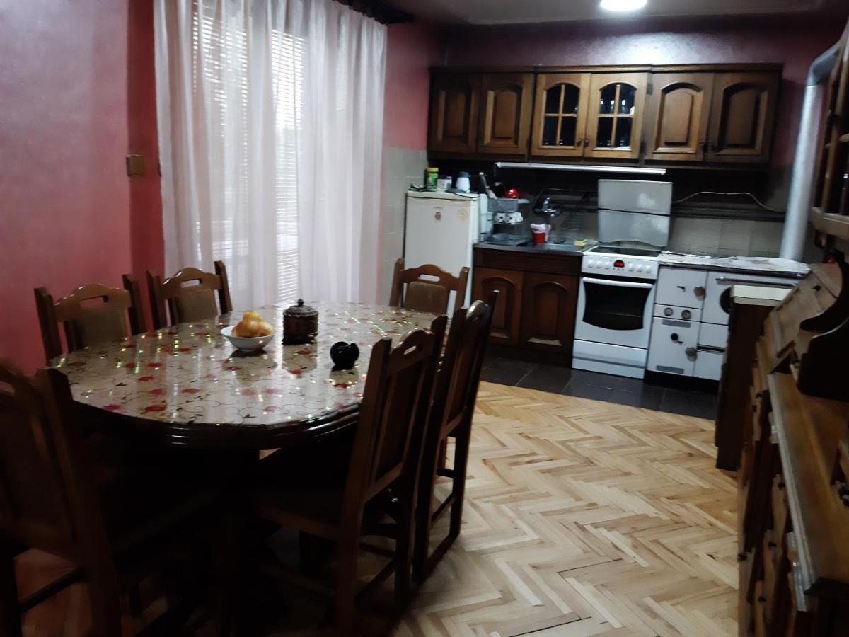 Vila Mir 피로트 외부 사진